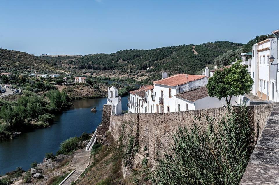 Casa Do Funil Pensionat Mértola Eksteriør billede