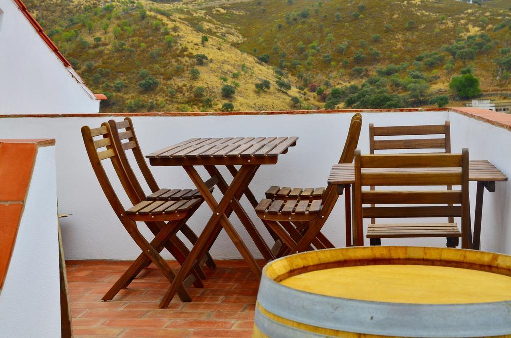 Casa Do Funil Pensionat Mértola Eksteriør billede